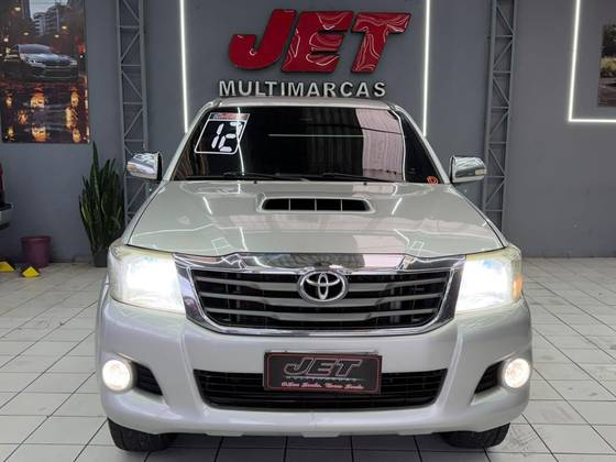 TOYOTA HILUX 3.0 SRV 4X4 CD 16V TURBO INTERCOOLER DIESEL 4P AUTOMÁTICO TOYOTA HILUX 3.0 SRV 4X4 CD 16V TURBO INTERCOOLER DIESEL 4P AUTOMÁTICO